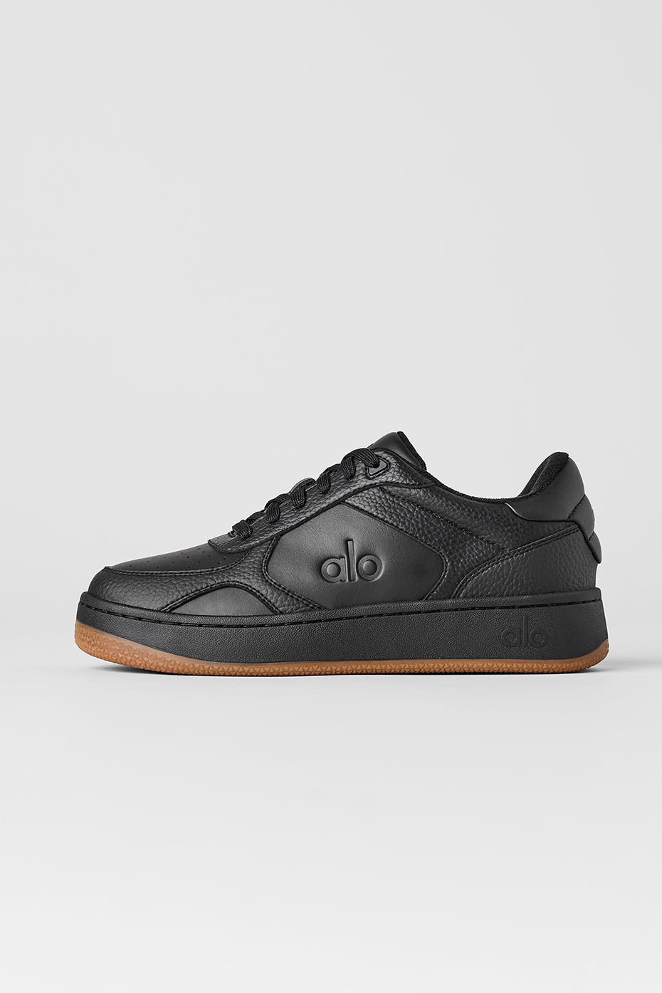 Alo Yoga ALO Recovery Mode Sneaker - Black/Gum