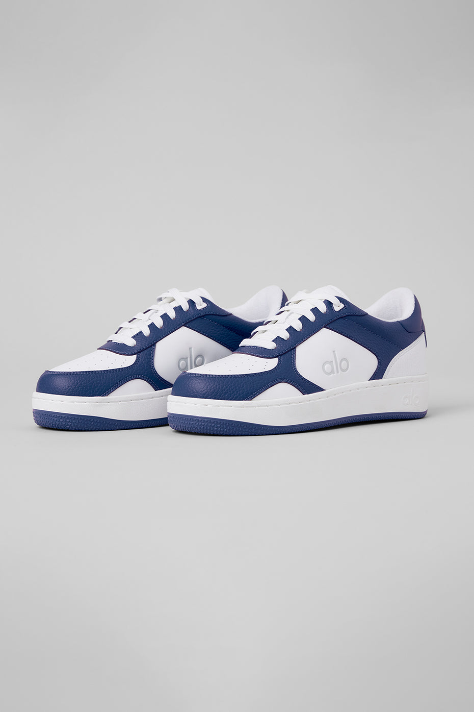 Alo Yoga ALO Recovery Mode Sneaker - Navy/White