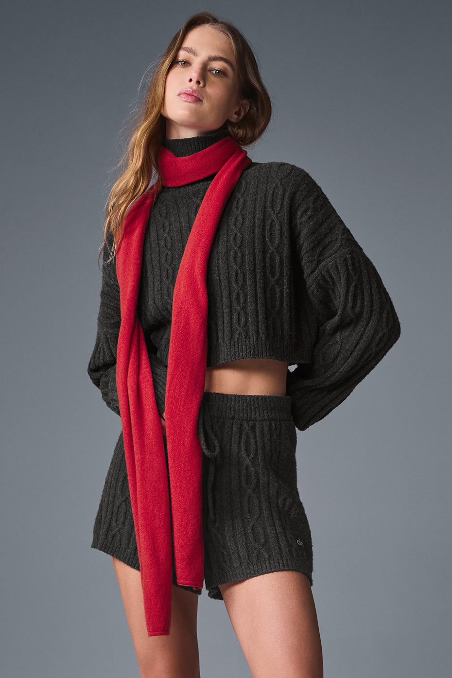 Alo Yoga Cashmere Light Frosted Scarf - Red Ribbon