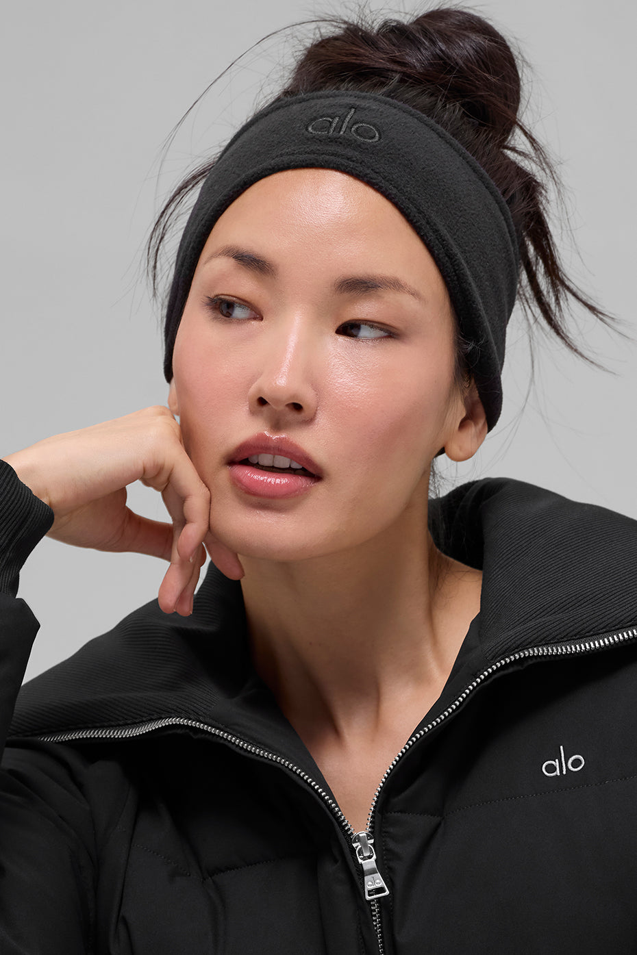 Alo Yoga Polar Fleece Ear Warmer - Black