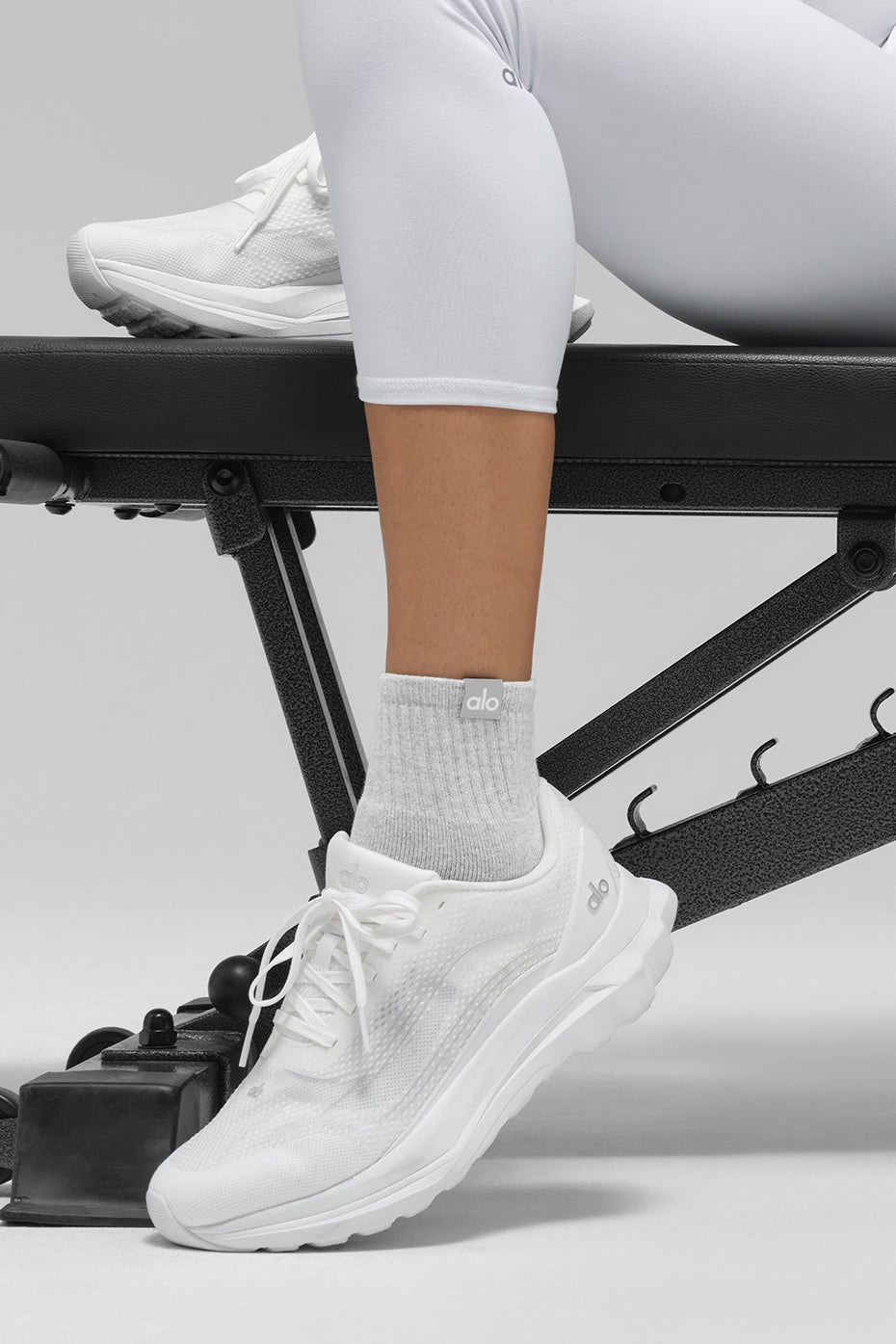 Alo Yoga Quarter Crew Street Sock - Athletic Heather Grey