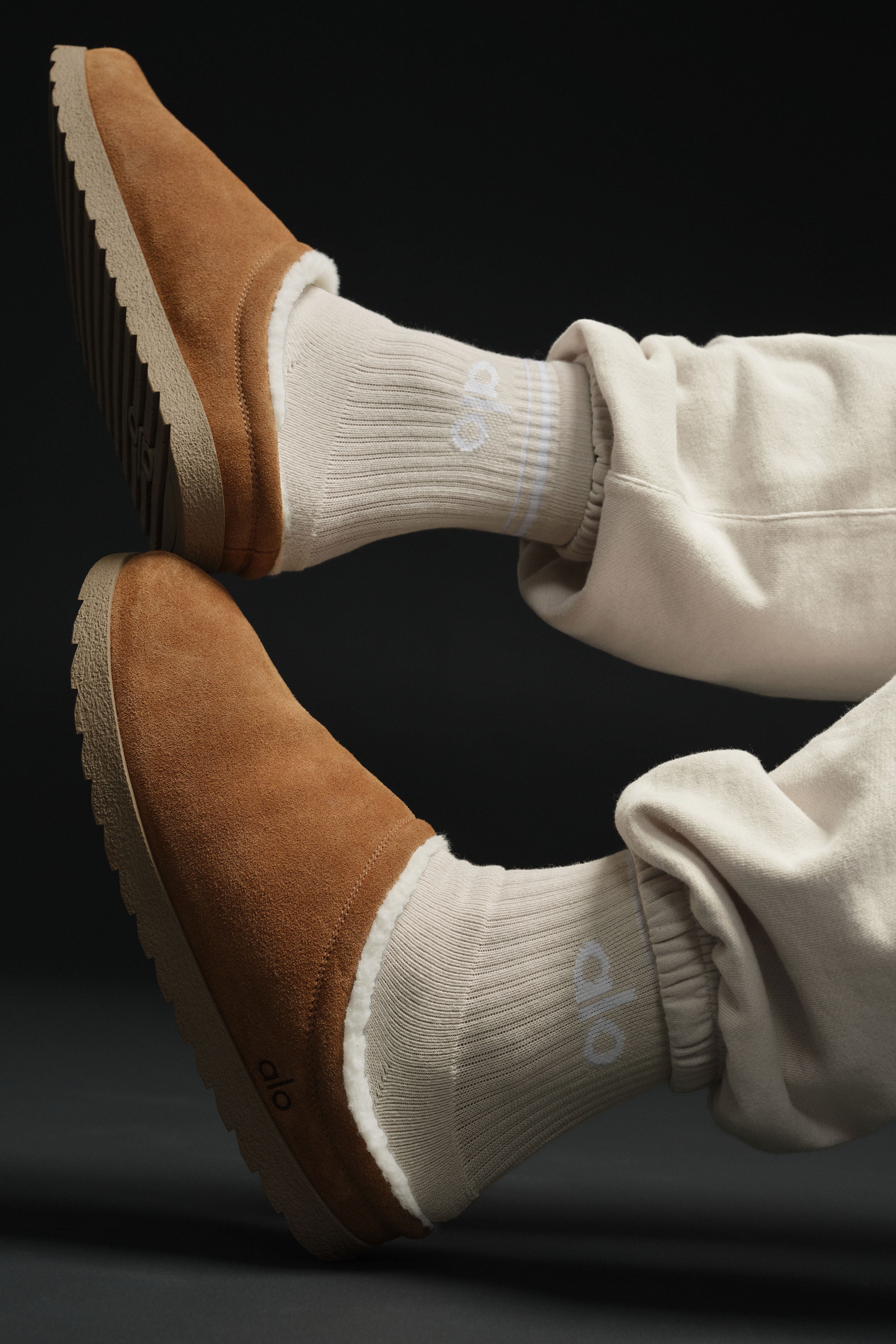 Alo Yoga Recovery Slipper - Saddle/Ivory
