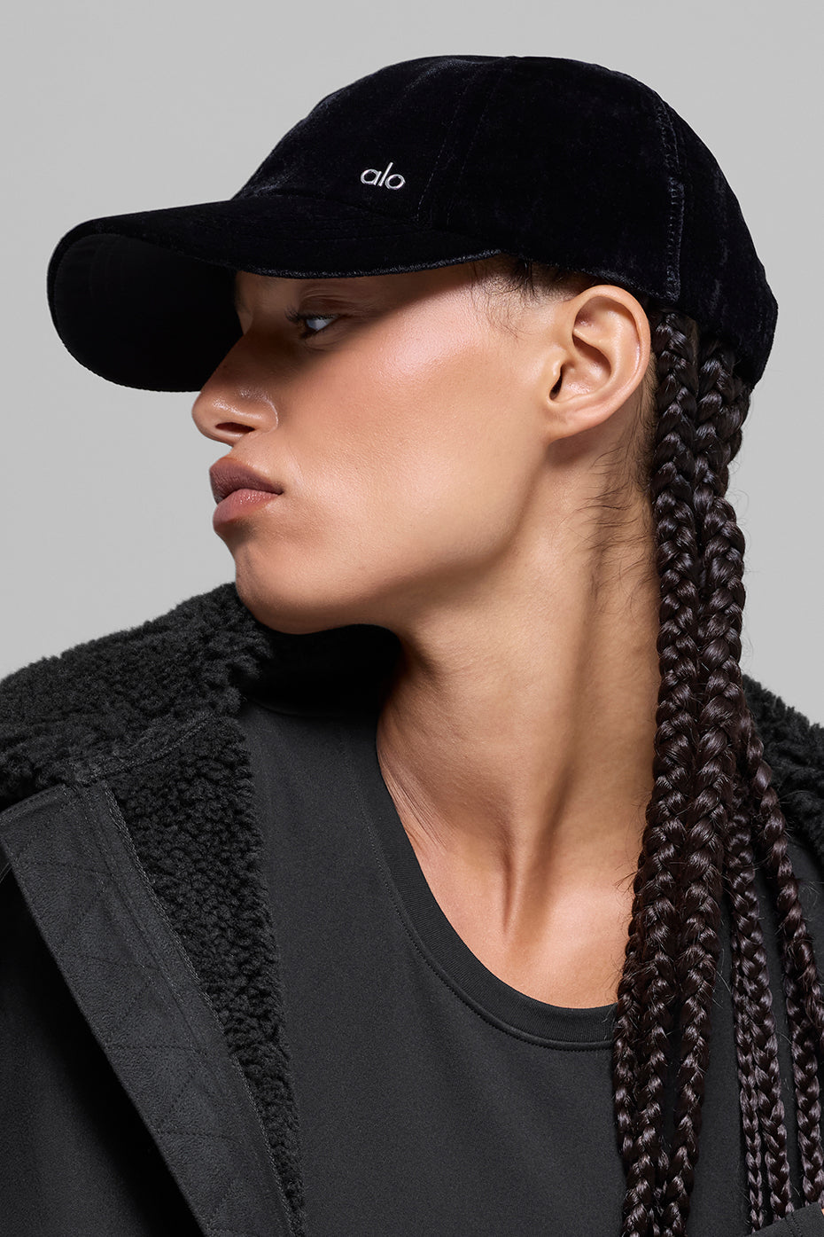 Alo Yoga Velvet Off-Duty Cap - Black