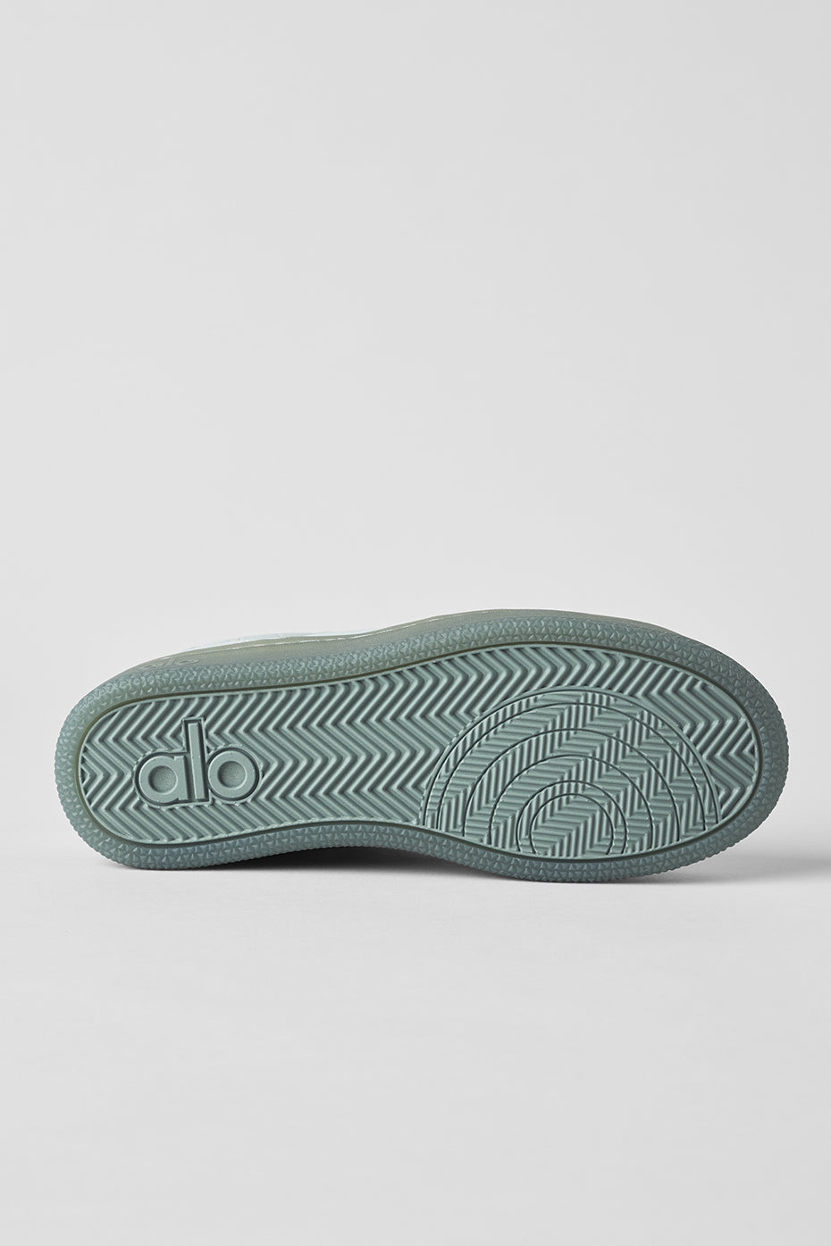 Alo Yoga Jimmy Butler Recovery Mode - Zen Green