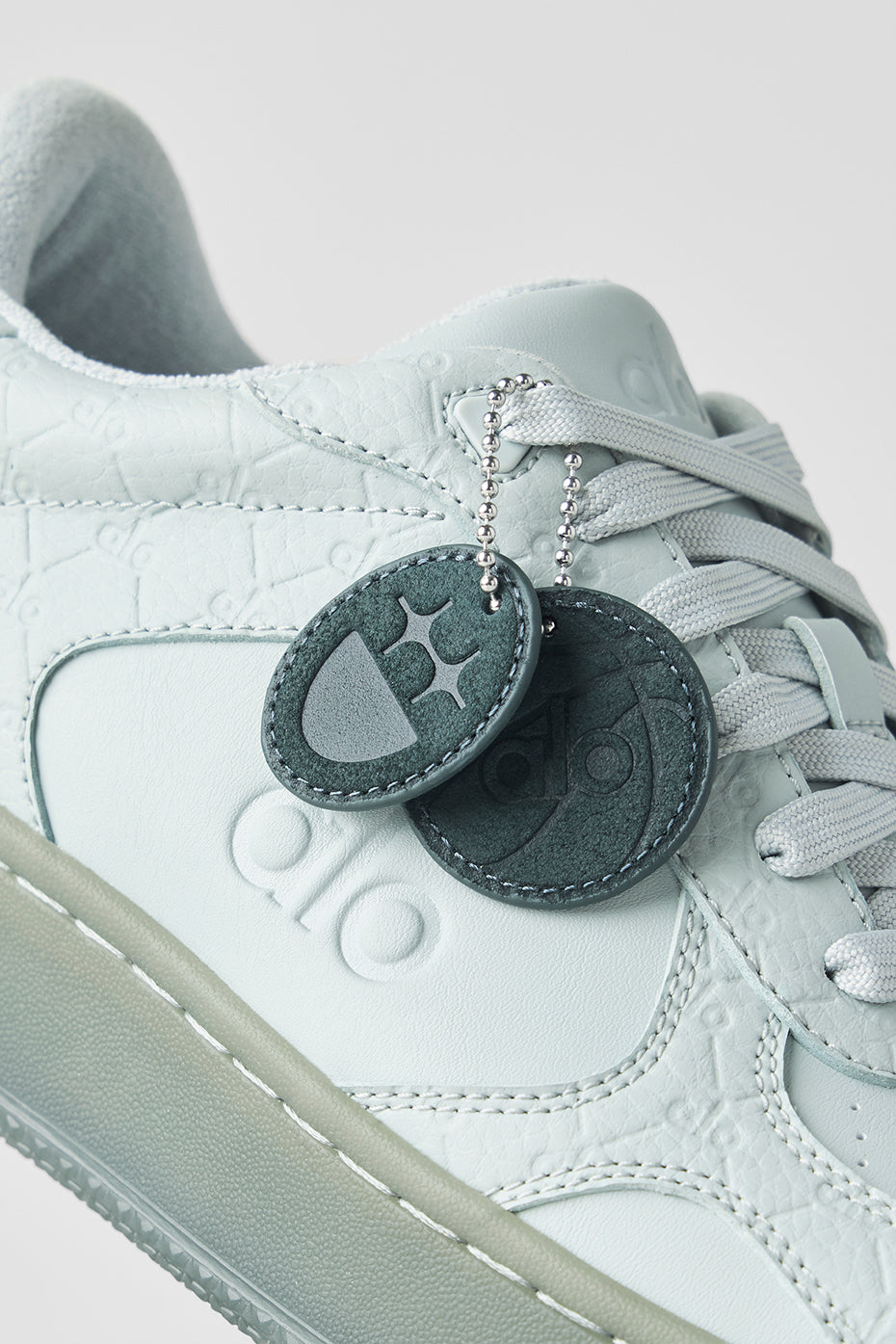 Alo Yoga Jimmy Butler Recovery Mode - Zen Green
