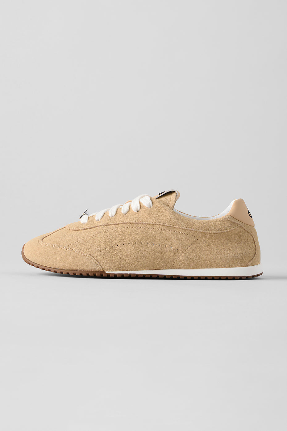 Alo Yoga ALO Sunset Sneaker + Jisoo - Caramel Cream