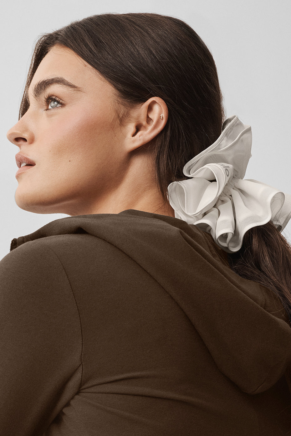 Alo Yoga Mesh Sweet Nothing Oversize Scrunchie - Ivory