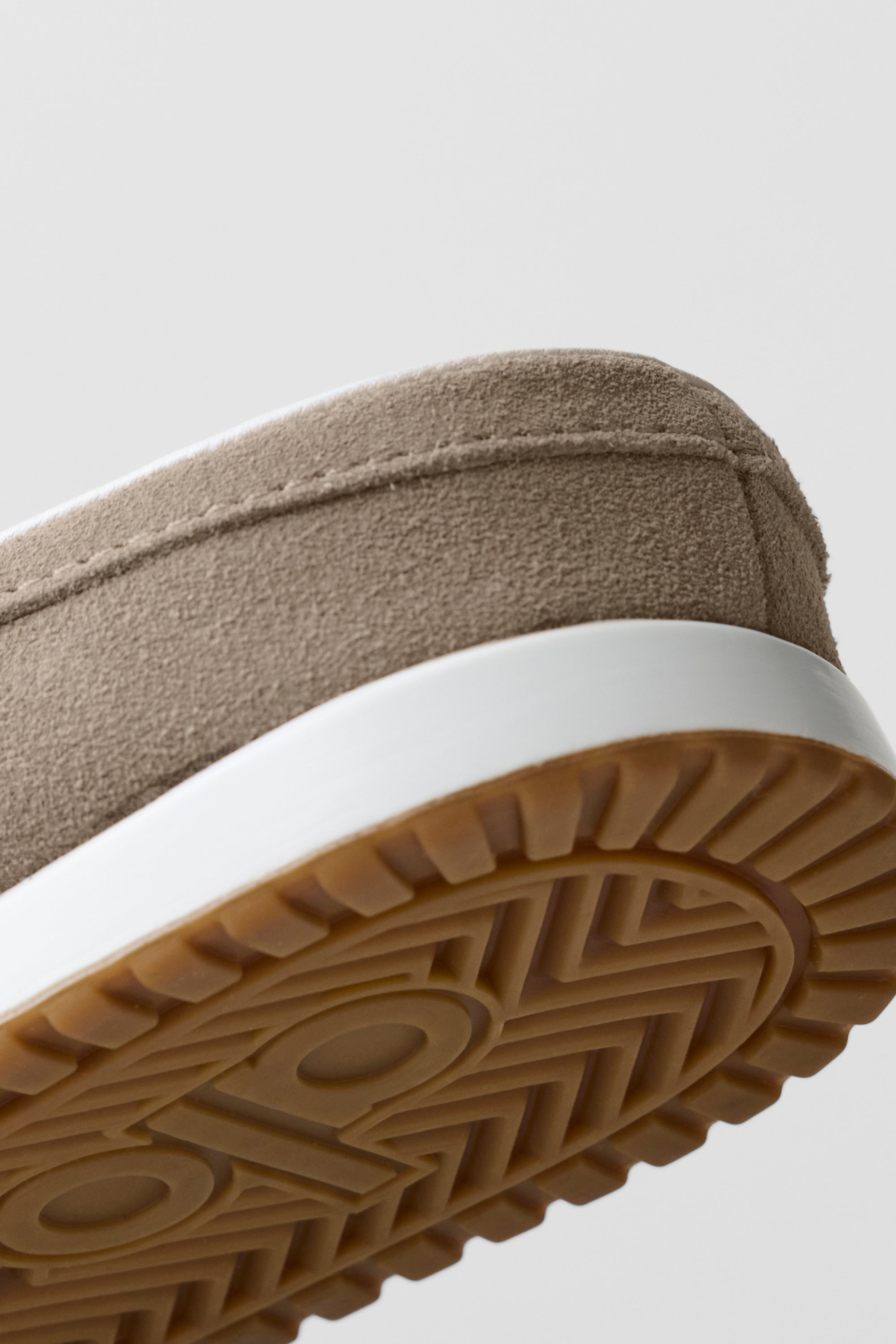 Alo Yoga ALO Sunset Sneaker Mule - Gravel