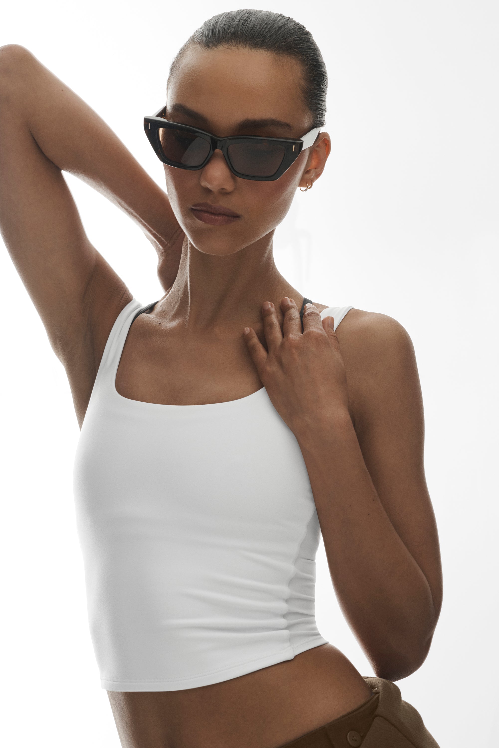 Alo Yoga ALO Cat Eye Sunglasses - Tortoise