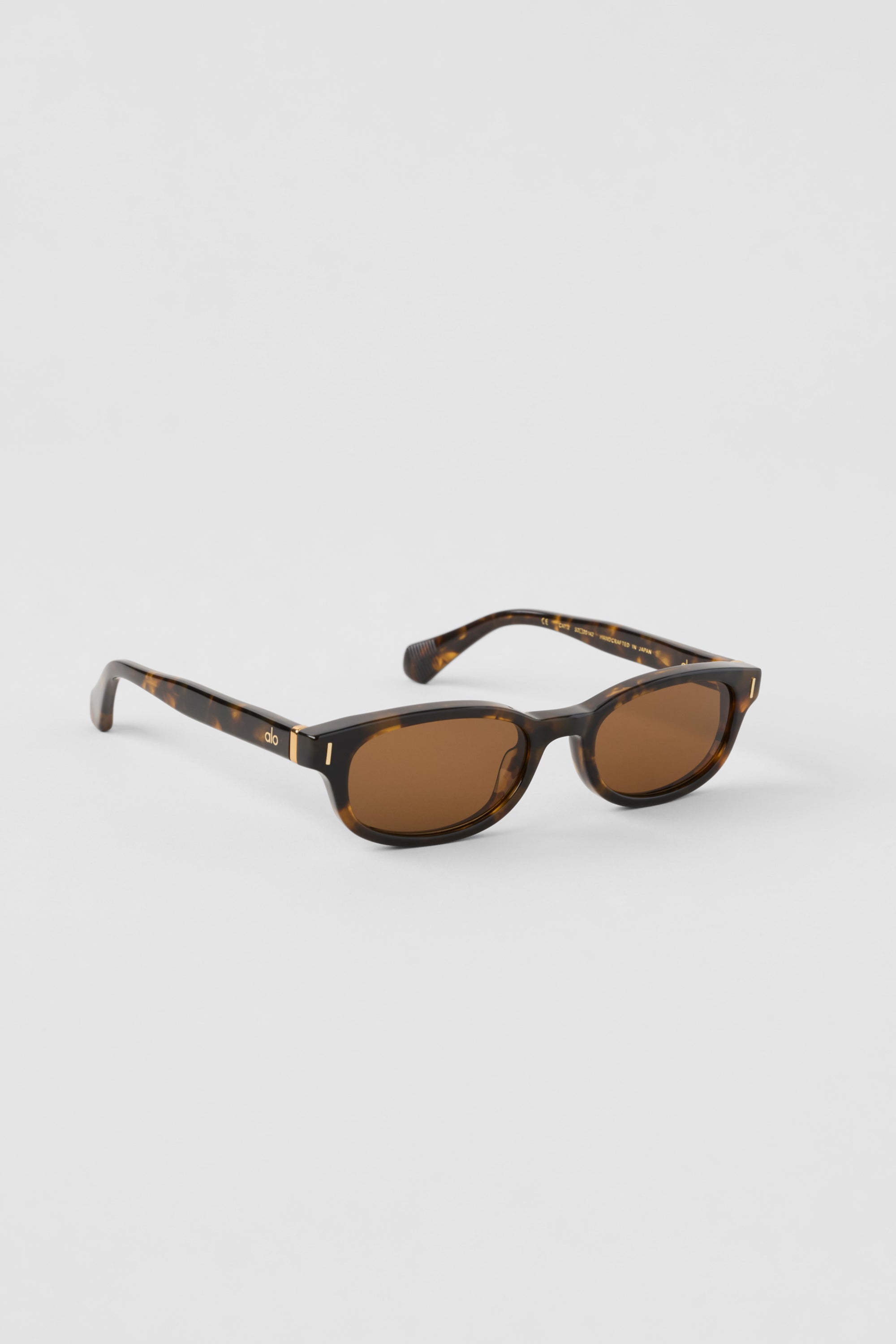 Alo Yoga ALO Skinny Oval Sunglasses - Tortoise