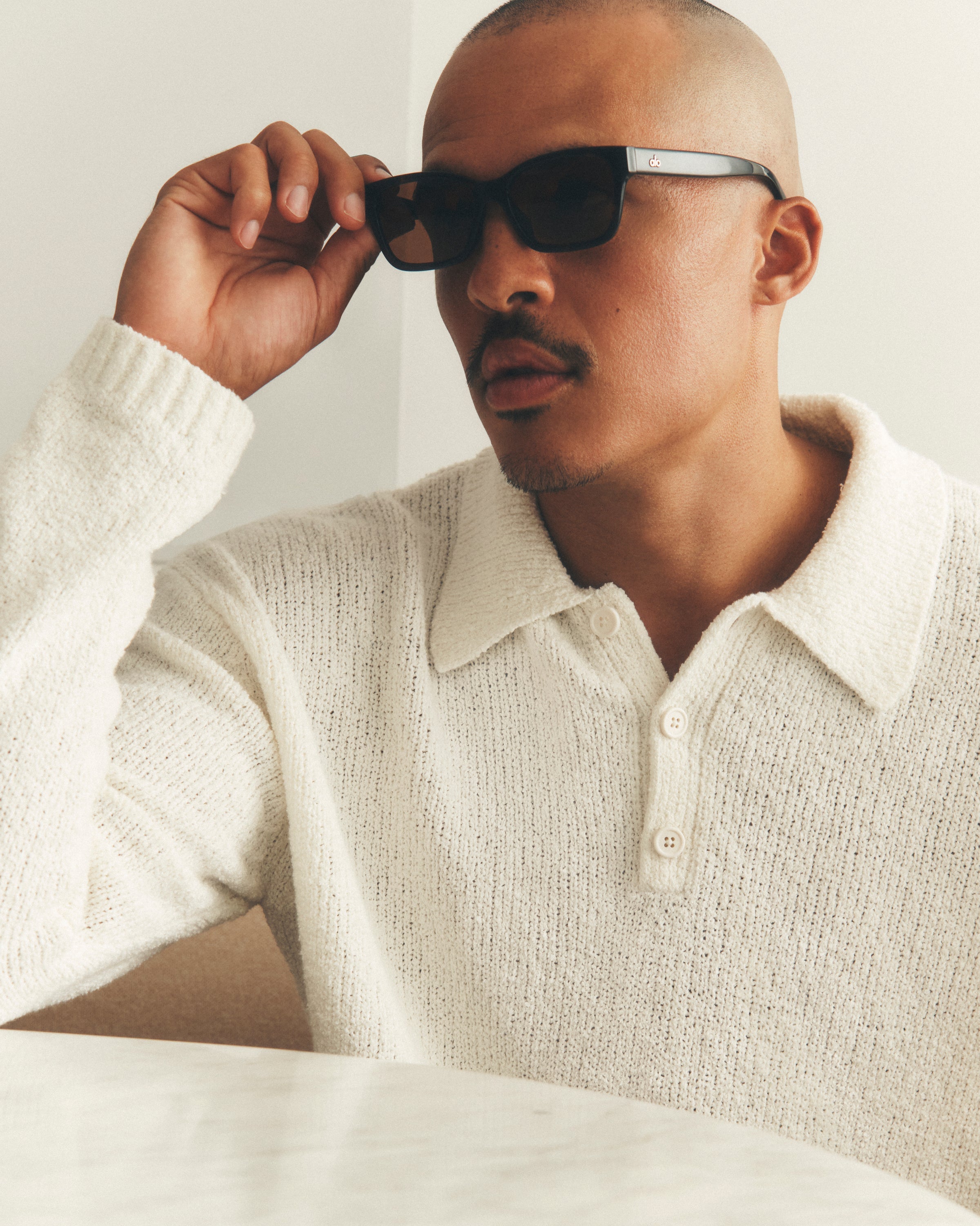 Alo Yoga ALO Rectangle Sunglasses - Tortoise