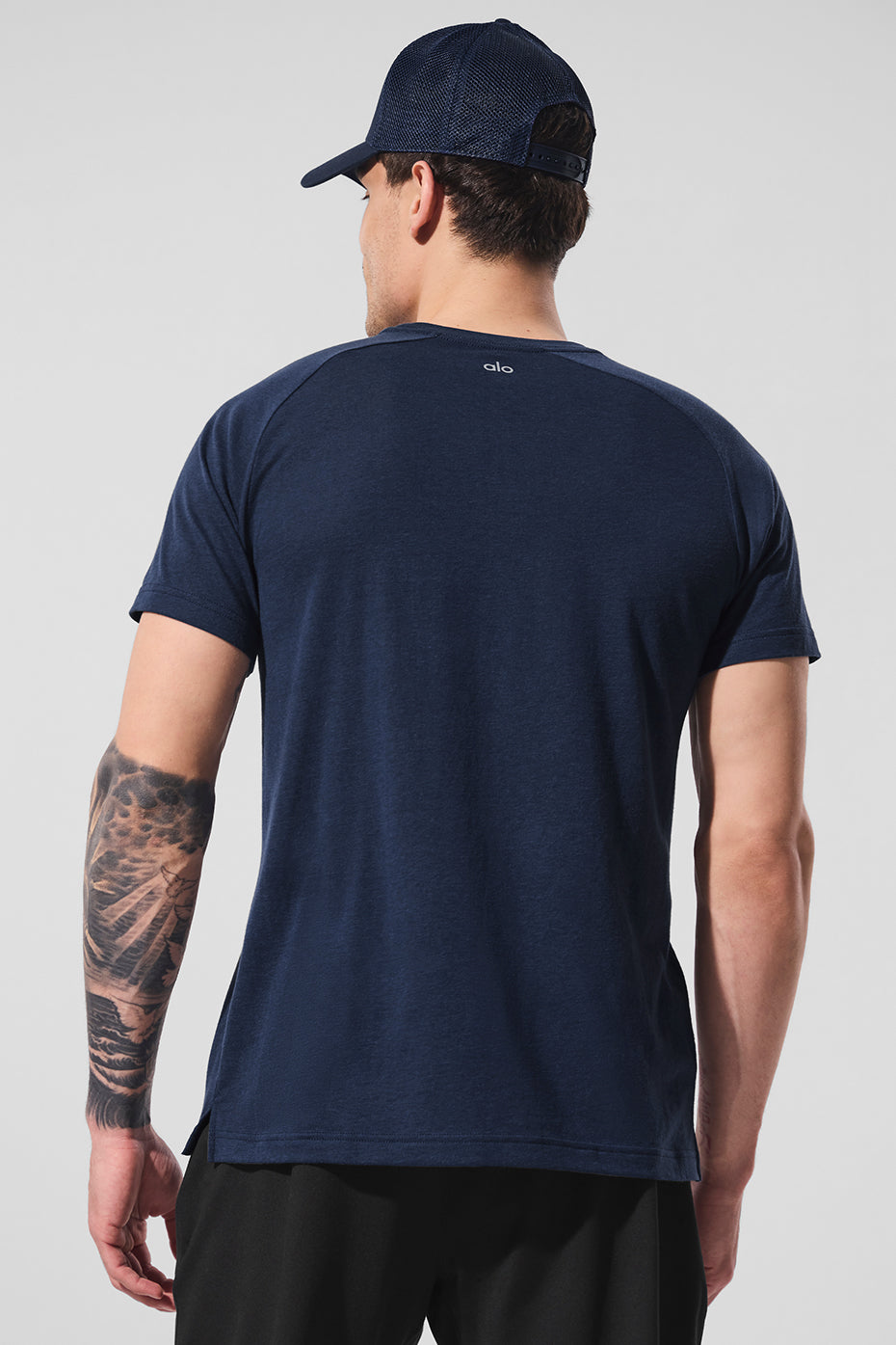 Alo Yoga Triumph Raglan Tee - Navy