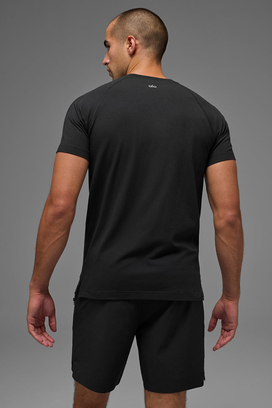 Alo Yoga ALO Vapor Crewneck Short Sleeve - Black
