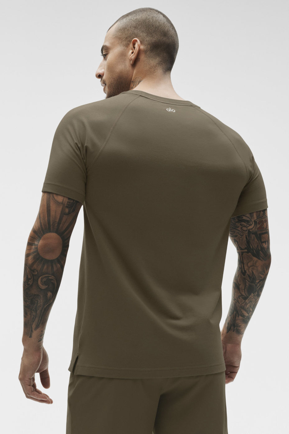 Alo Yoga ALO Vapor Crewneck Short Sleeve - Olive Tree
