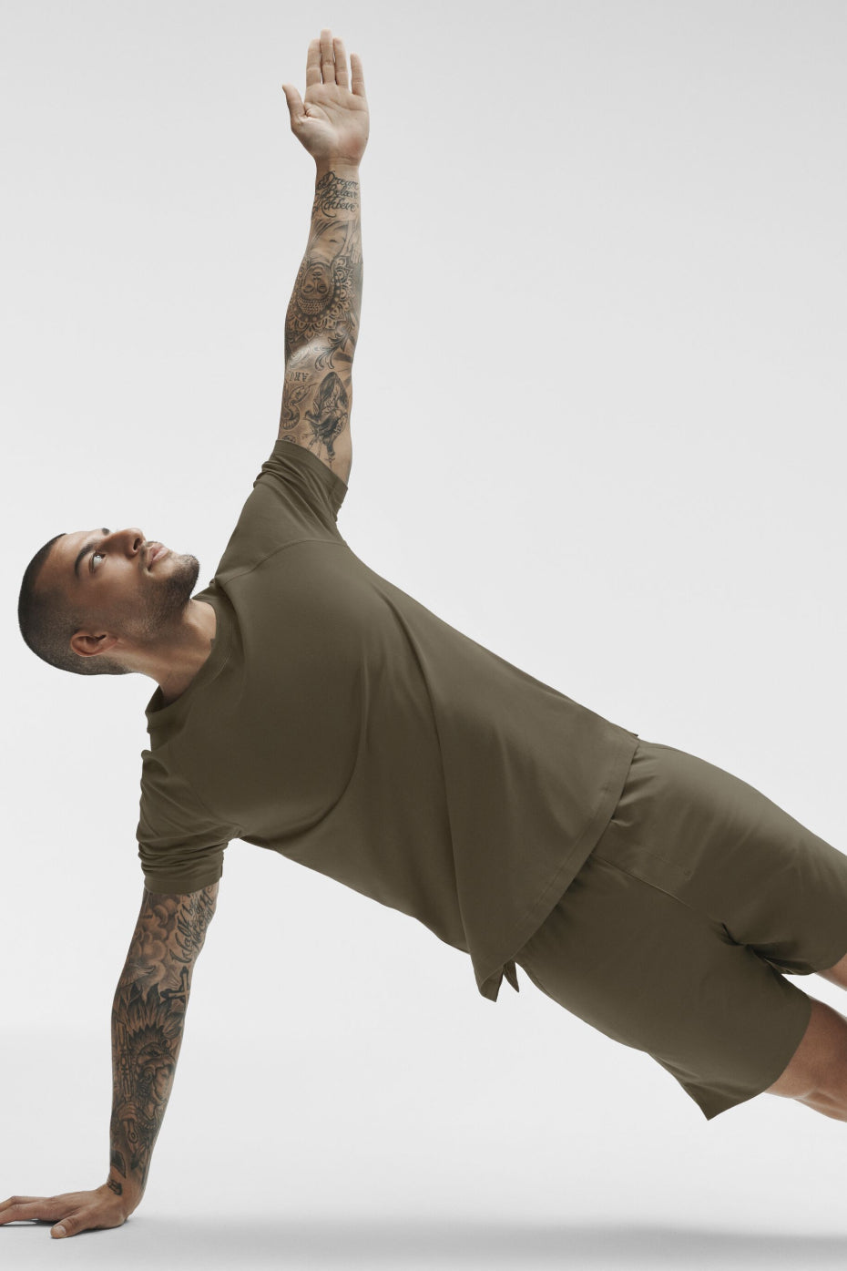 Alo Yoga ALO Vapor Crewneck Short Sleeve - Olive Tree