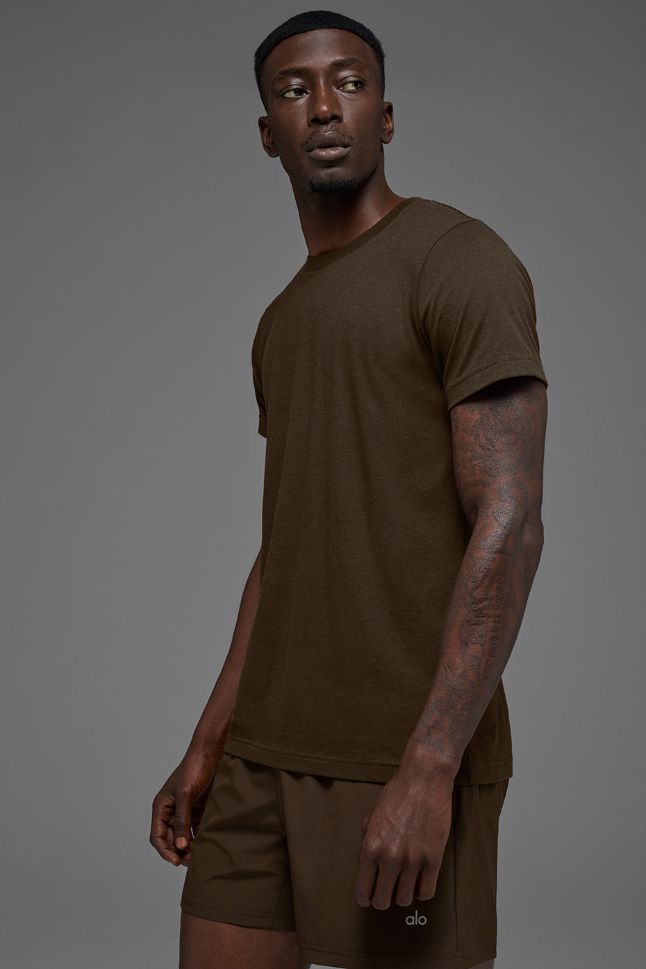 Alo Yoga Triumph Tee - Espresso