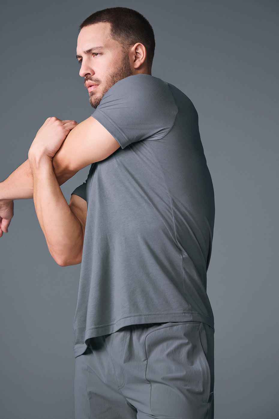 Alo Yoga Triumph Tee - Steel Grey