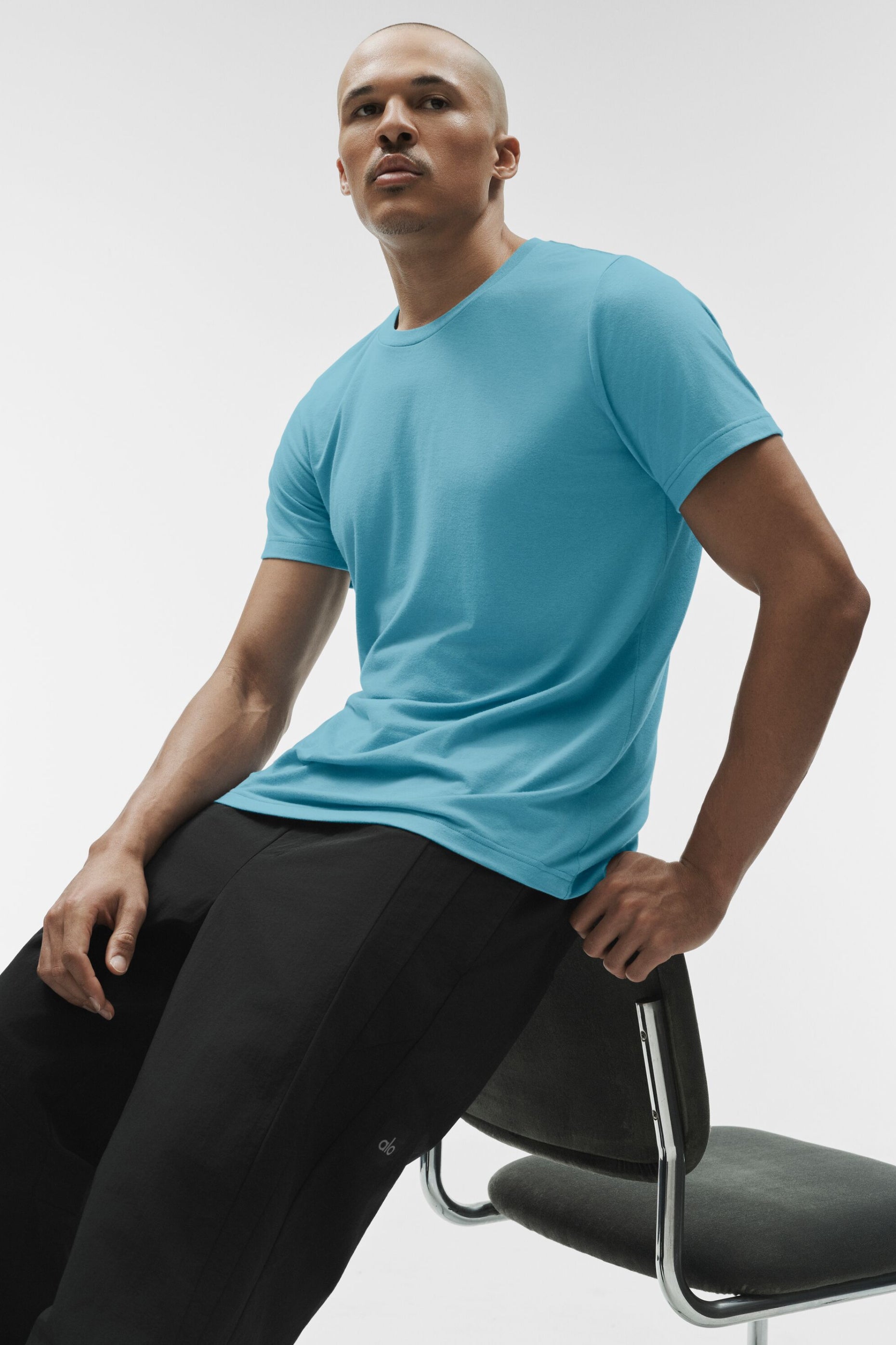 Alo Yoga Triumph Tee - Blue Breeze
