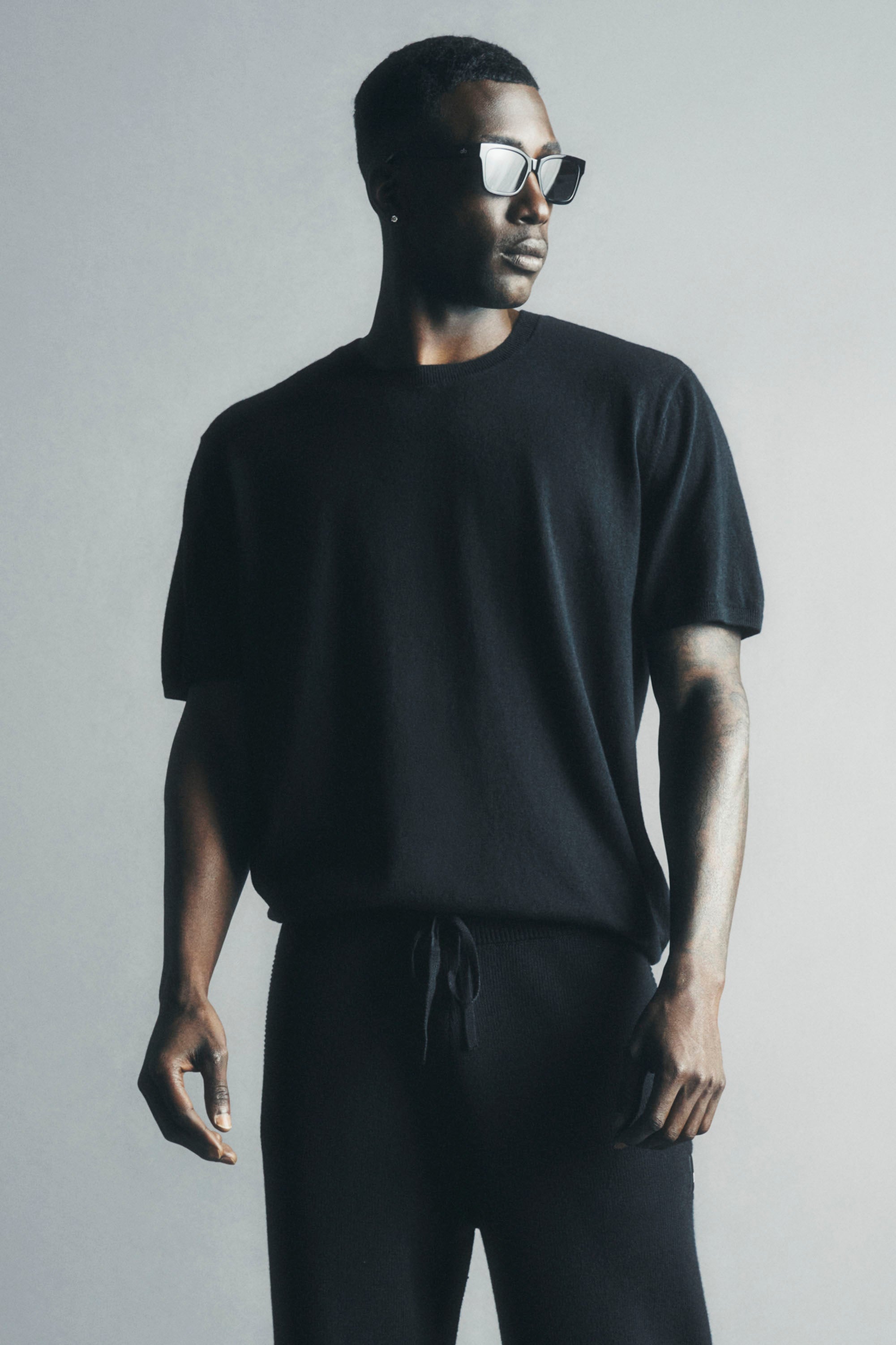 Alo Yoga Cotton Cashmere Ever Soft Short Sleeve Crew - Black