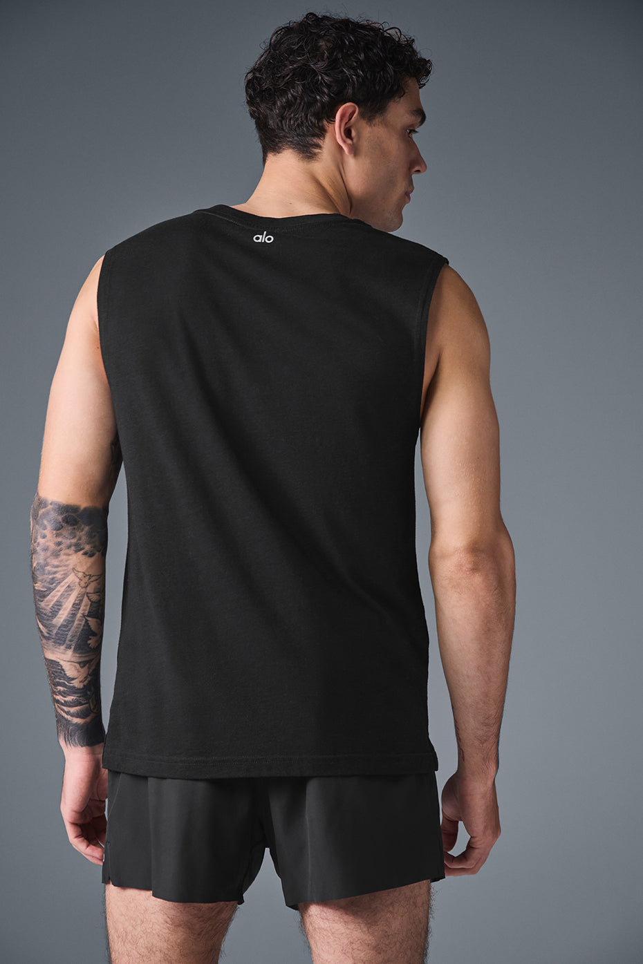 Alo Yoga The Triumph Muscle Tank - Black