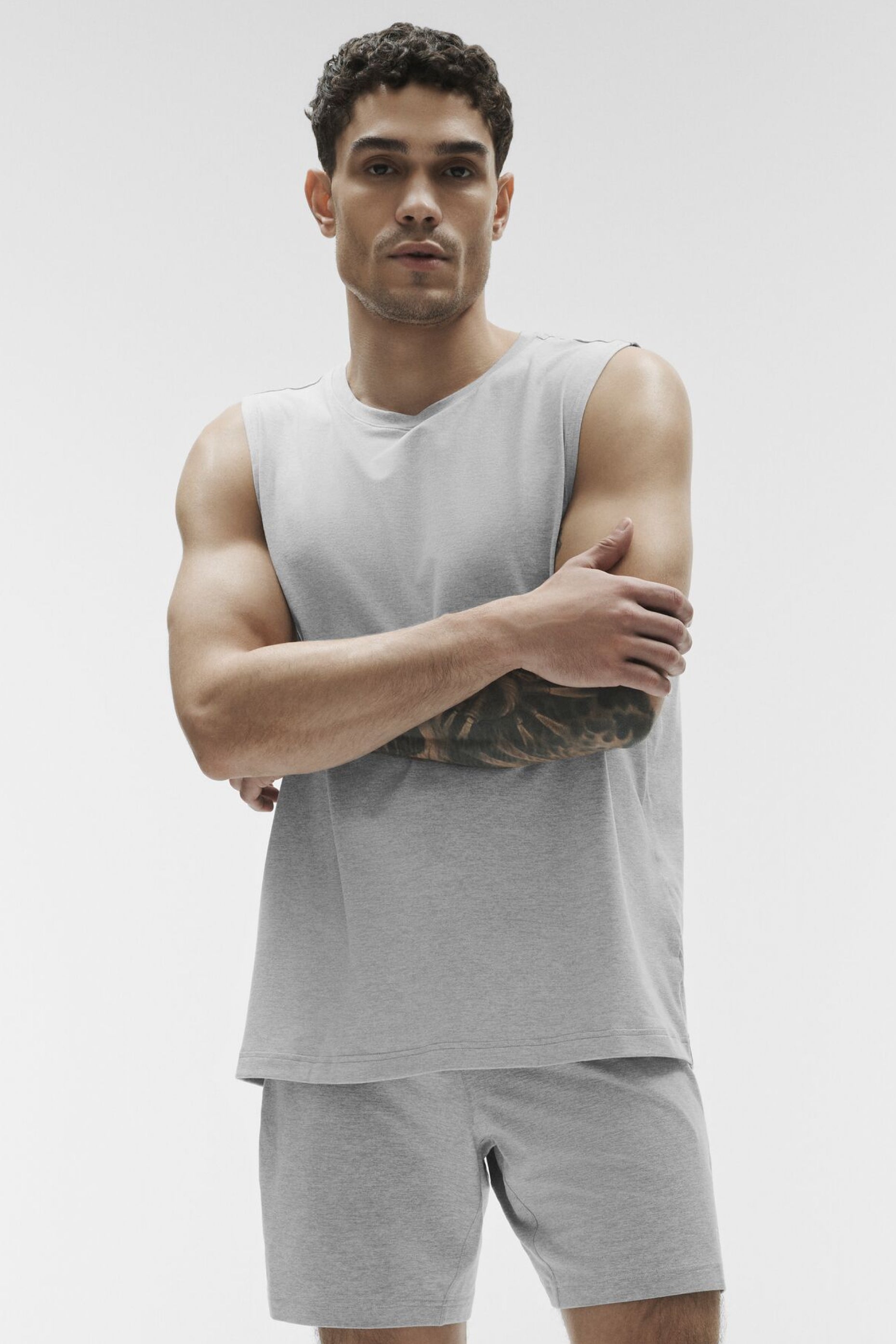Alo Yoga Conquer Muscle Tank - Athletic Heather Grey