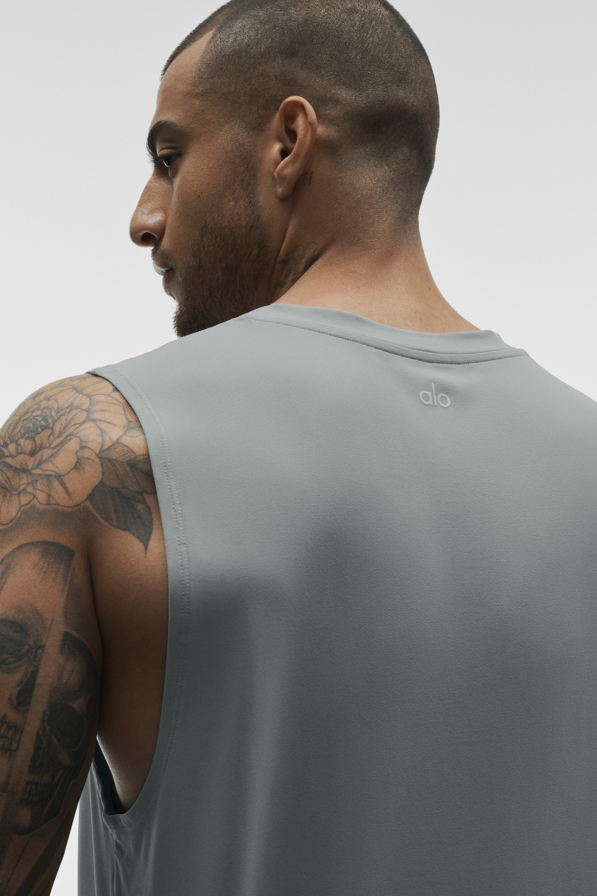 Alo Yoga Conquer Muscle Tank - Monument