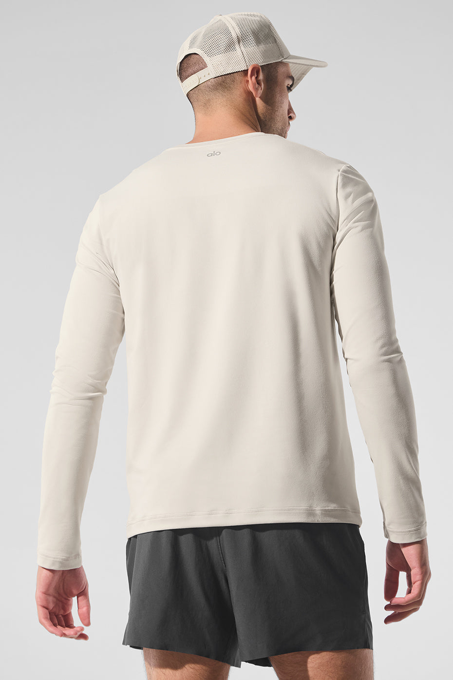 Alo Yoga Conquer Reform Crewneck Long Sleeve - Bone