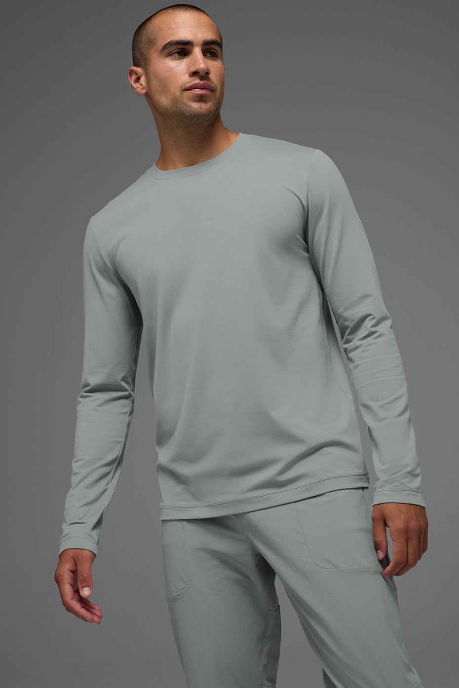 Alo Yoga Conquer Reform Crewneck Long Sleeve - Lunar Grey