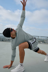 Alo Yoga Conquer Reform Crewneck Long Sleeve - Lunar Grey
