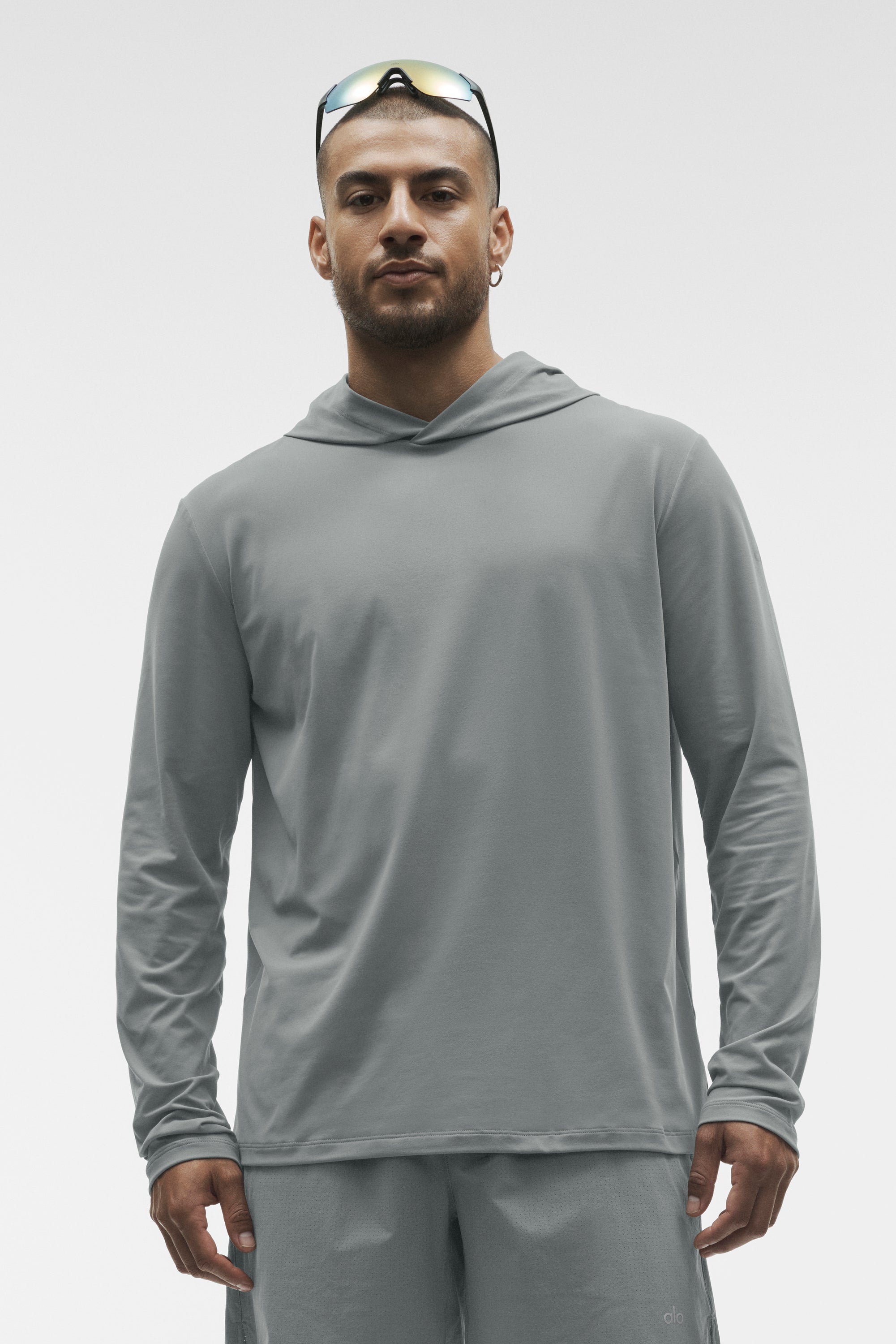 Alo Yoga Conquer Reform Long Sleeve With Hood - Monument