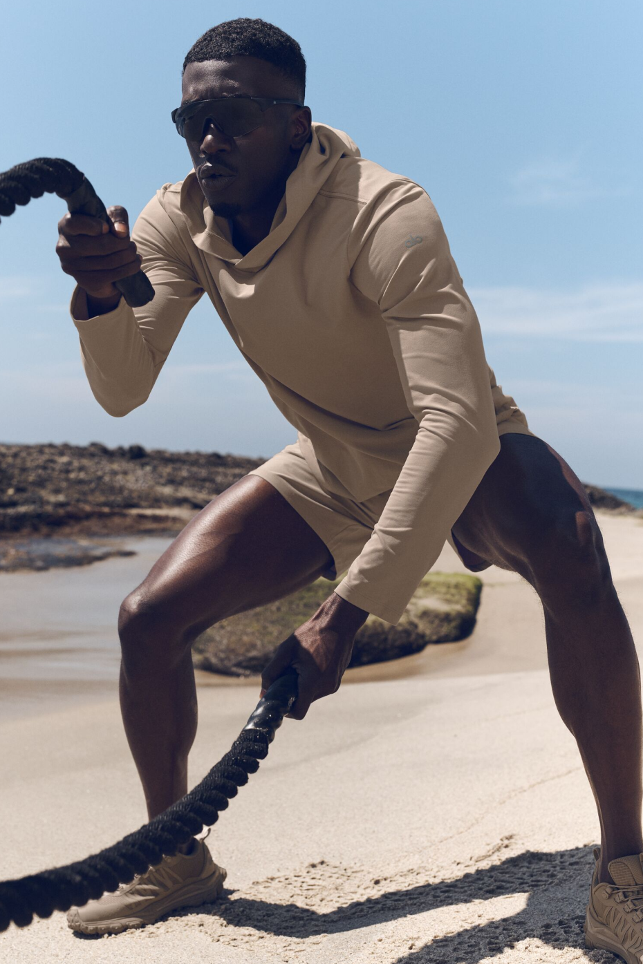 Alo Yoga Conquer Reform Long Sleeve With Hood - Gravel
