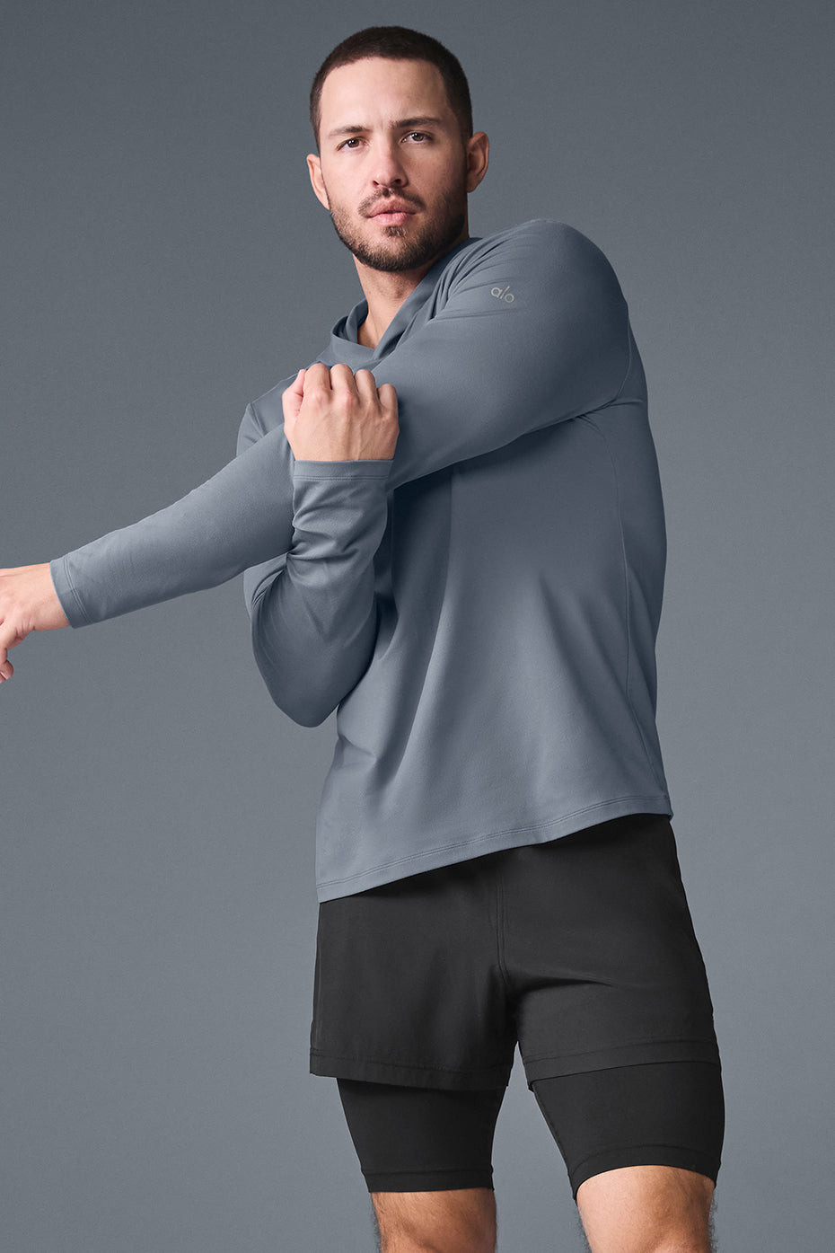 Alo Yoga Conquer Reform Long Sleeve With Hood - Steel Grey