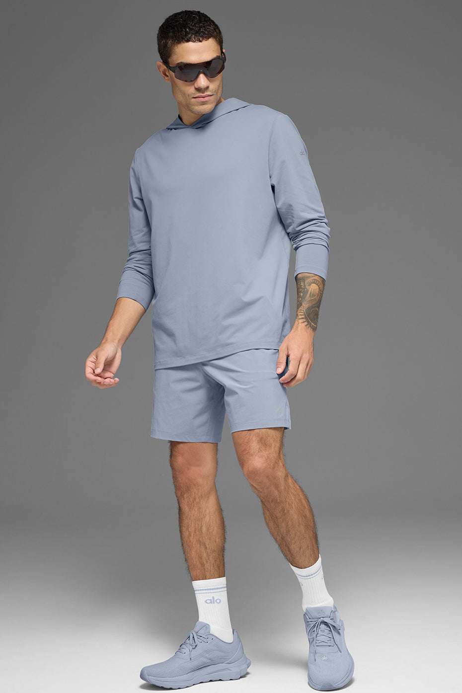 Alo Yoga Conquer Reform Long Sleeve With Hood - Winter Frost
