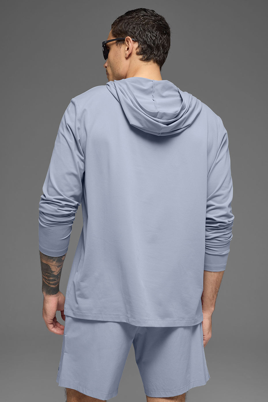 Alo Yoga Conquer Reform Long Sleeve With Hood - Winter Frost