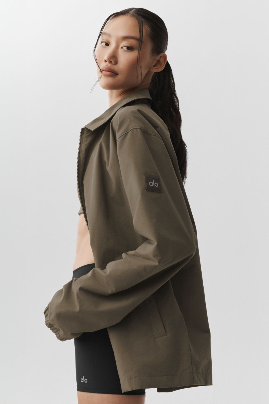 Alo Yoga Torrent Overshirt - Olive Tree