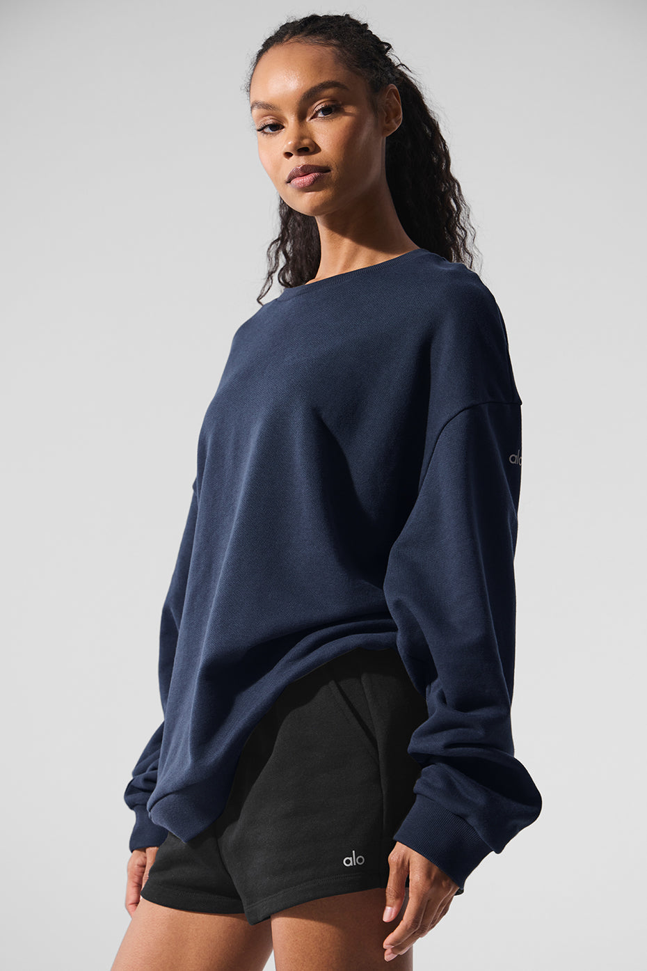 Alo Yoga Chill Crew Neck Pullover - Navy