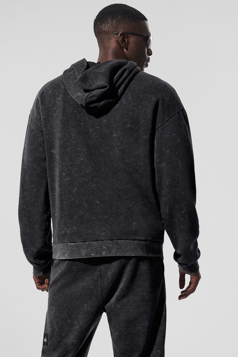 Alo Yoga Chill Vintage Wash Hoodie - Black Wash