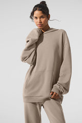Alo Yoga Chill Vintage Wash Hoodie - Gravel Wash
