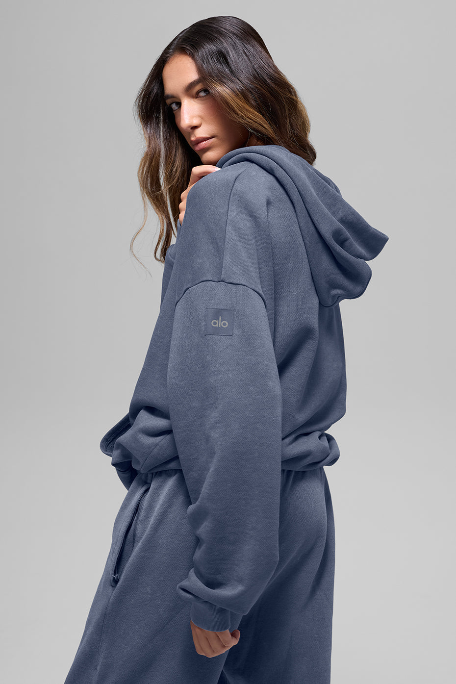 Alo Yoga Chill Vintage Wash Hoodie - Bluestone Wash