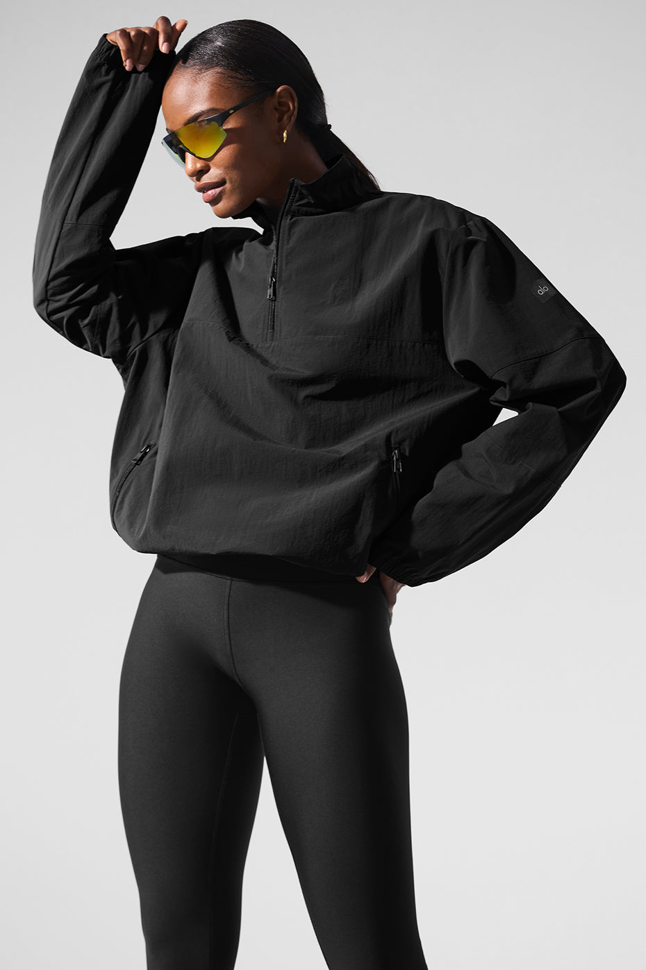 Alo Yoga Light Weight Takeaway Track Pullover - Black