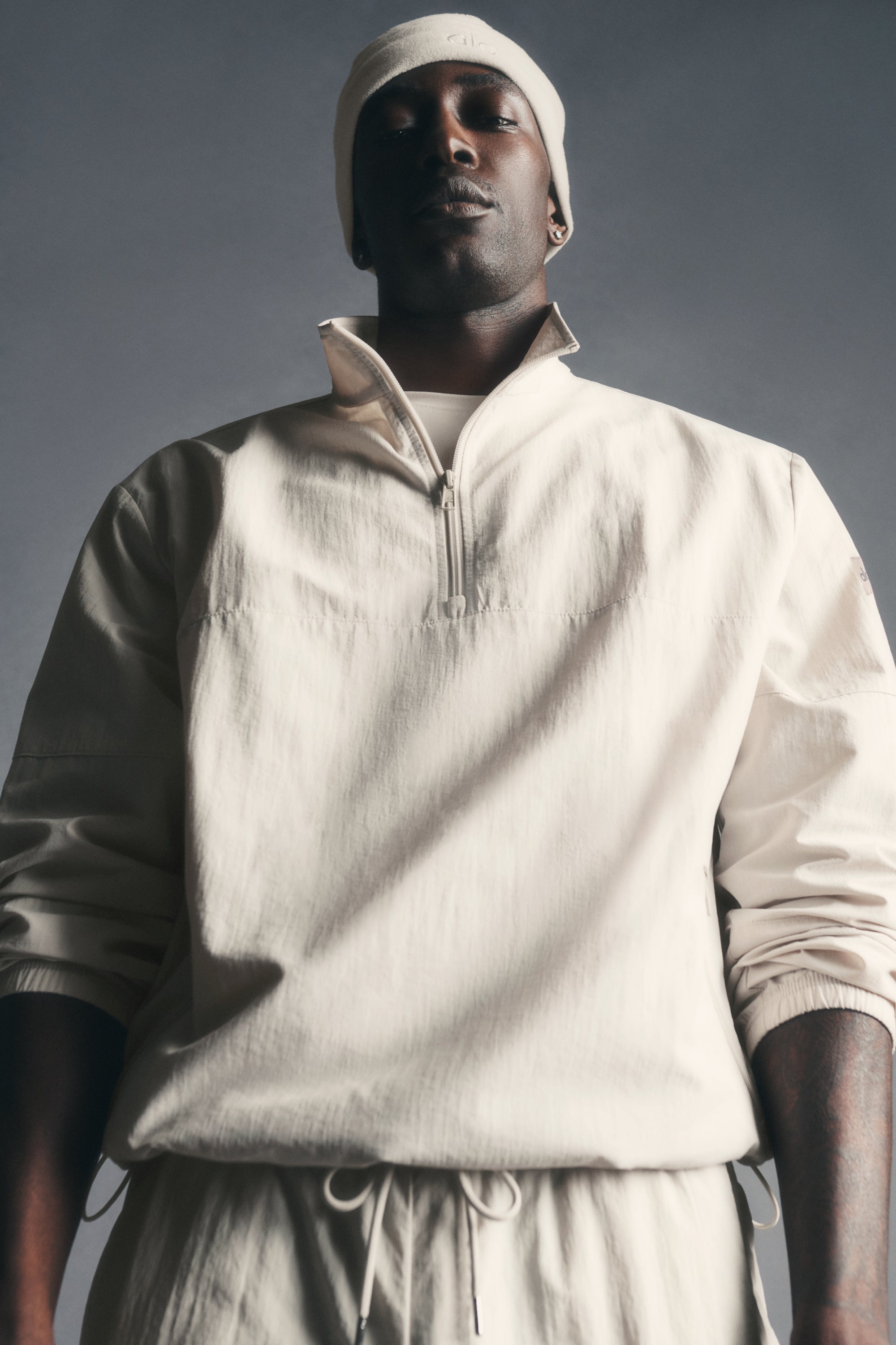 Alo Yoga Light Weight Takeaway Track Pullover - Bone