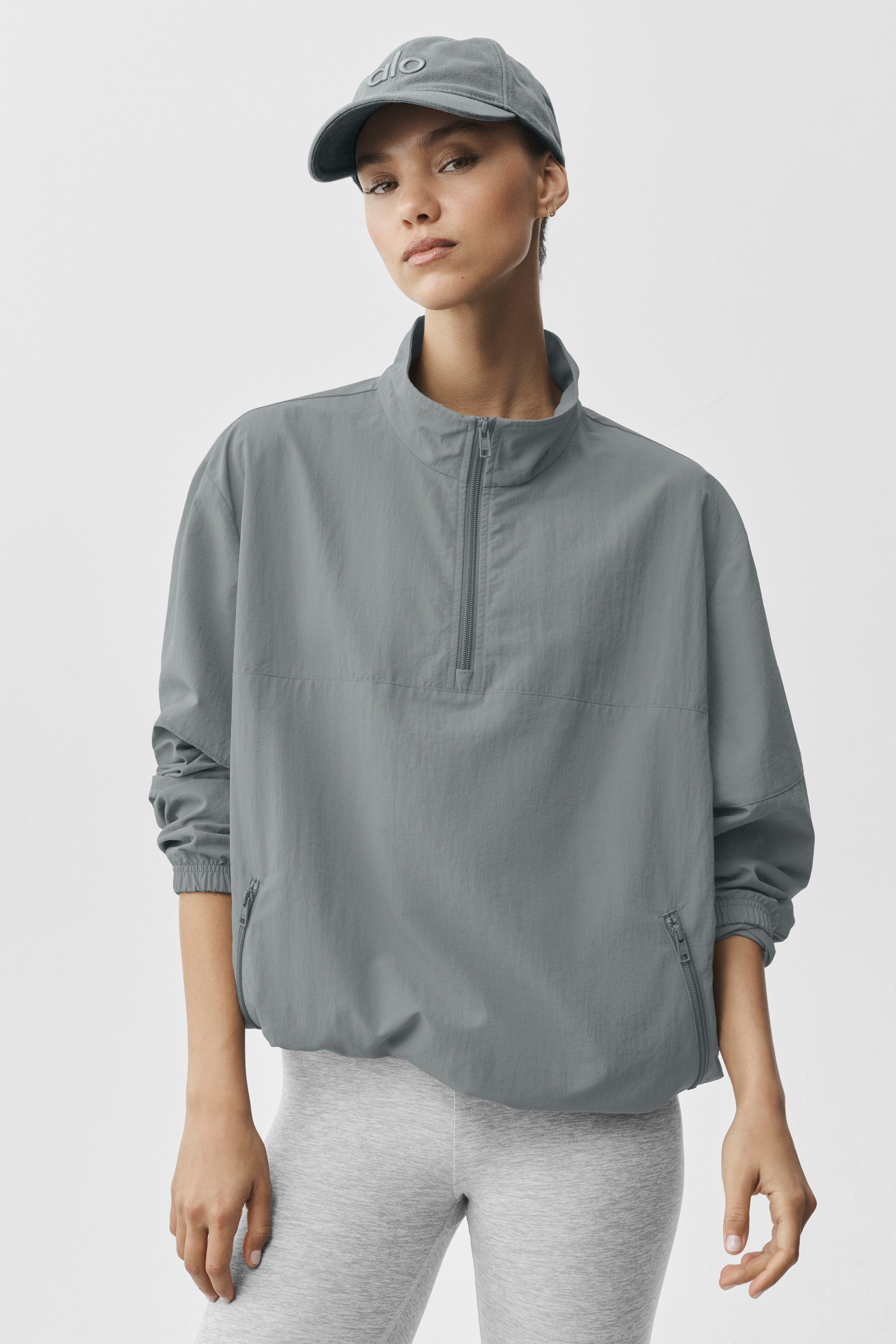 Alo Yoga Light Weight Takeaway Track Pullover - Monument