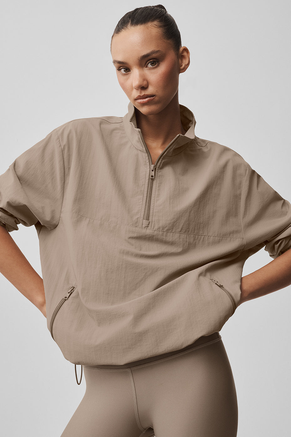 Alo Yoga Light Weight Takeaway Track Pullover - Gravel