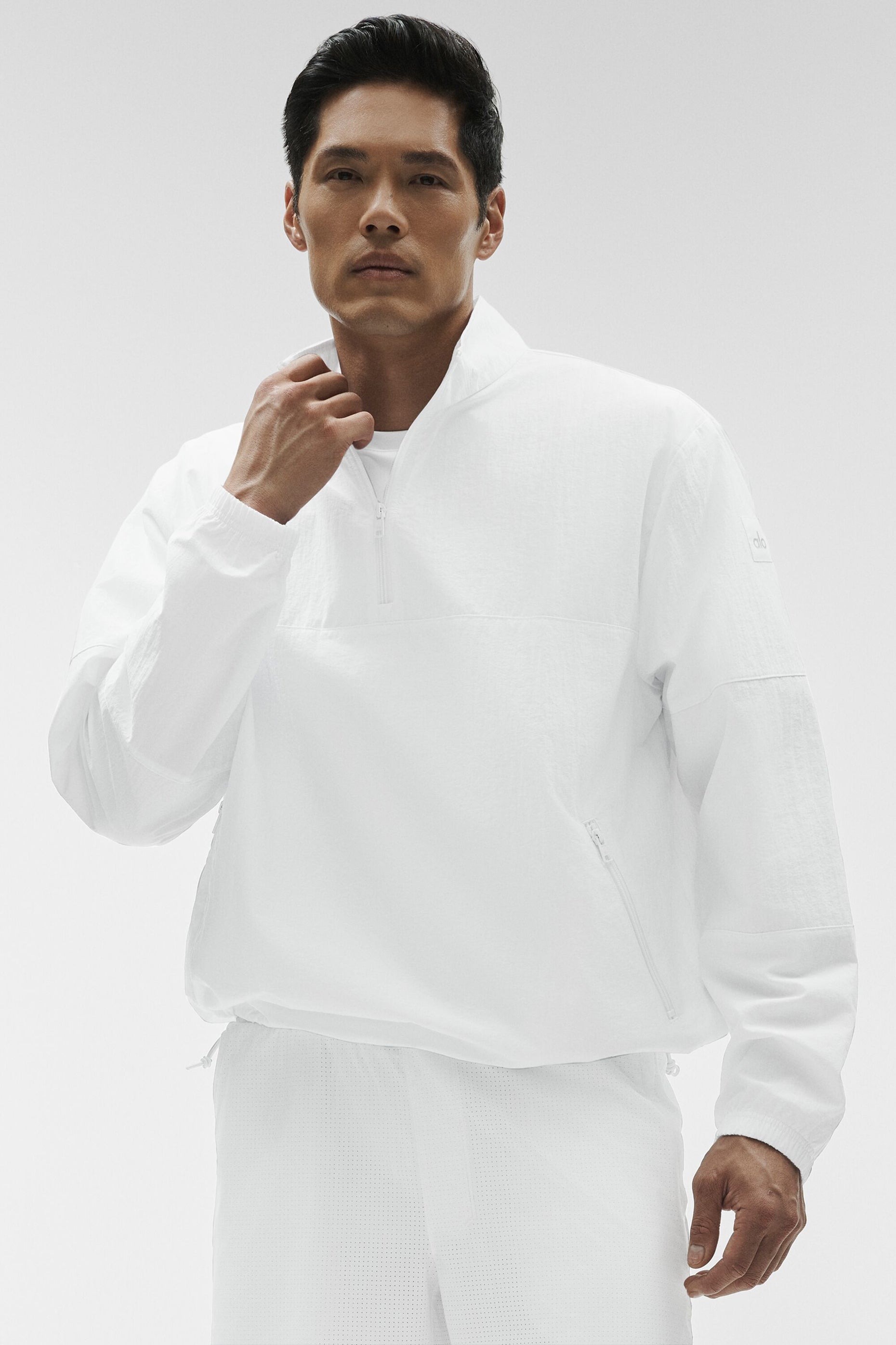 Alo Yoga Light Weight Takeaway Track Pullover - White