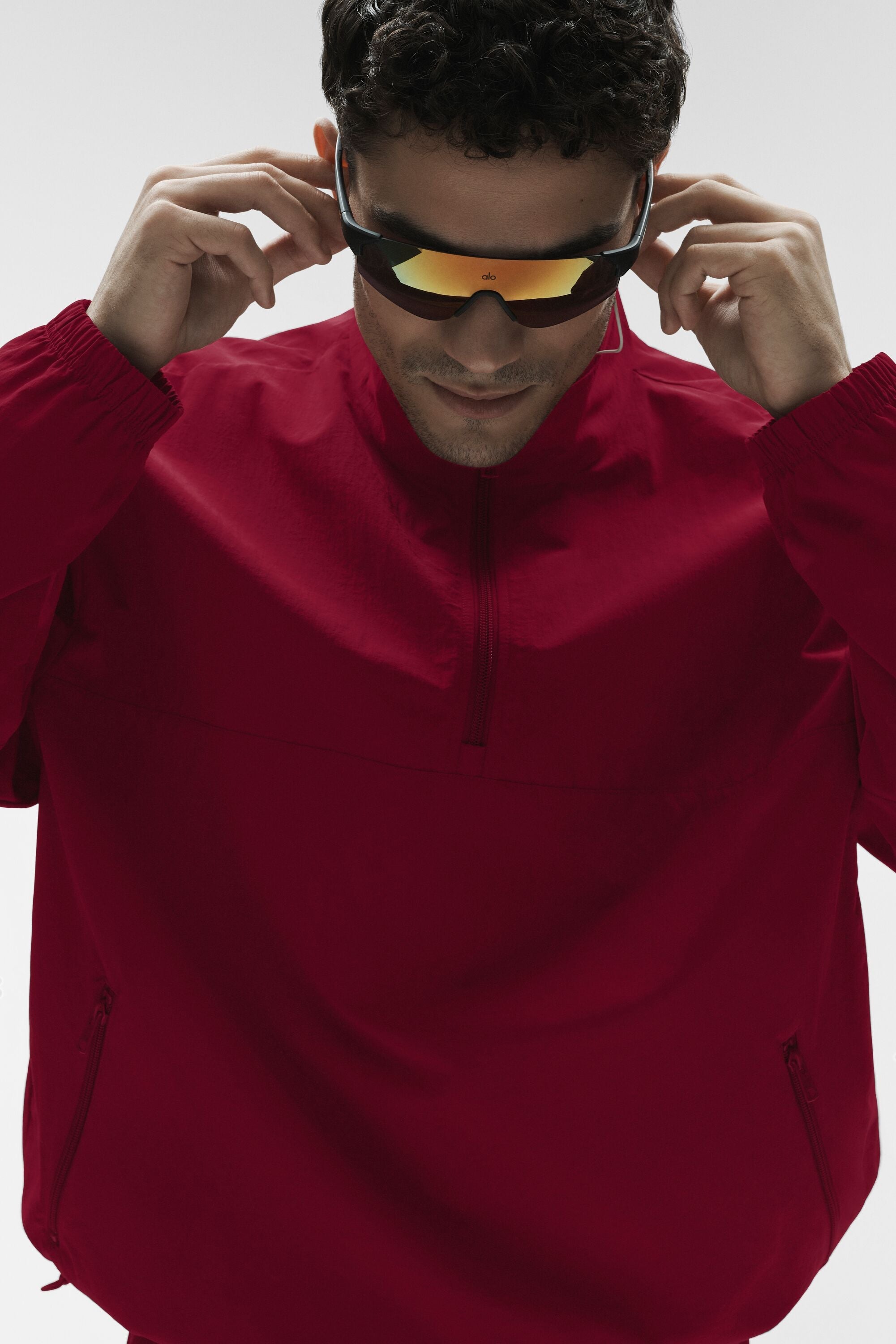 Alo Yoga Light Weight Takeaway Track Pullover - Garnet