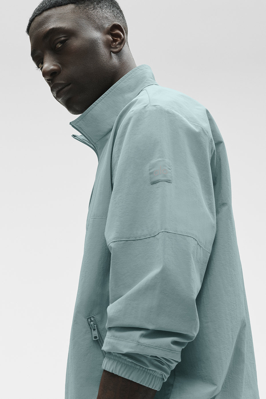 Alo Yoga Light Weight Takeaway Track Pullover - Desert Sage