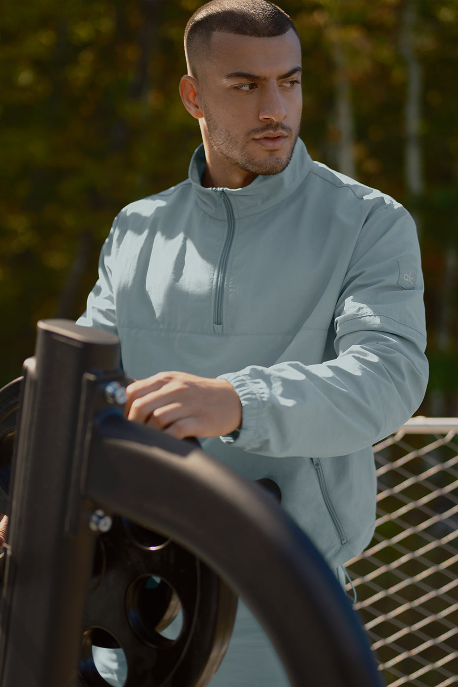 Alo Yoga Light Weight Takeaway Track Pullover - Desert Sage