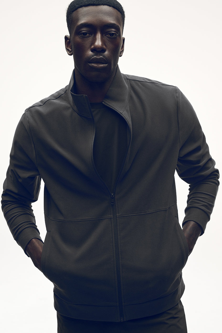 Alo Yoga Conquer Max Mock Neck Full Zip - Anthracite