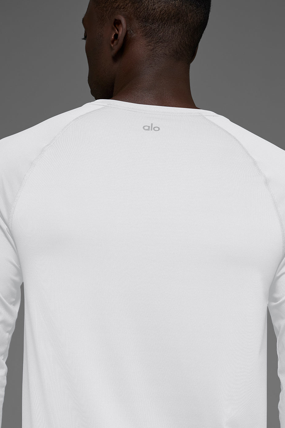 Alo Yoga Idol Crewneck Long Sleeve - White