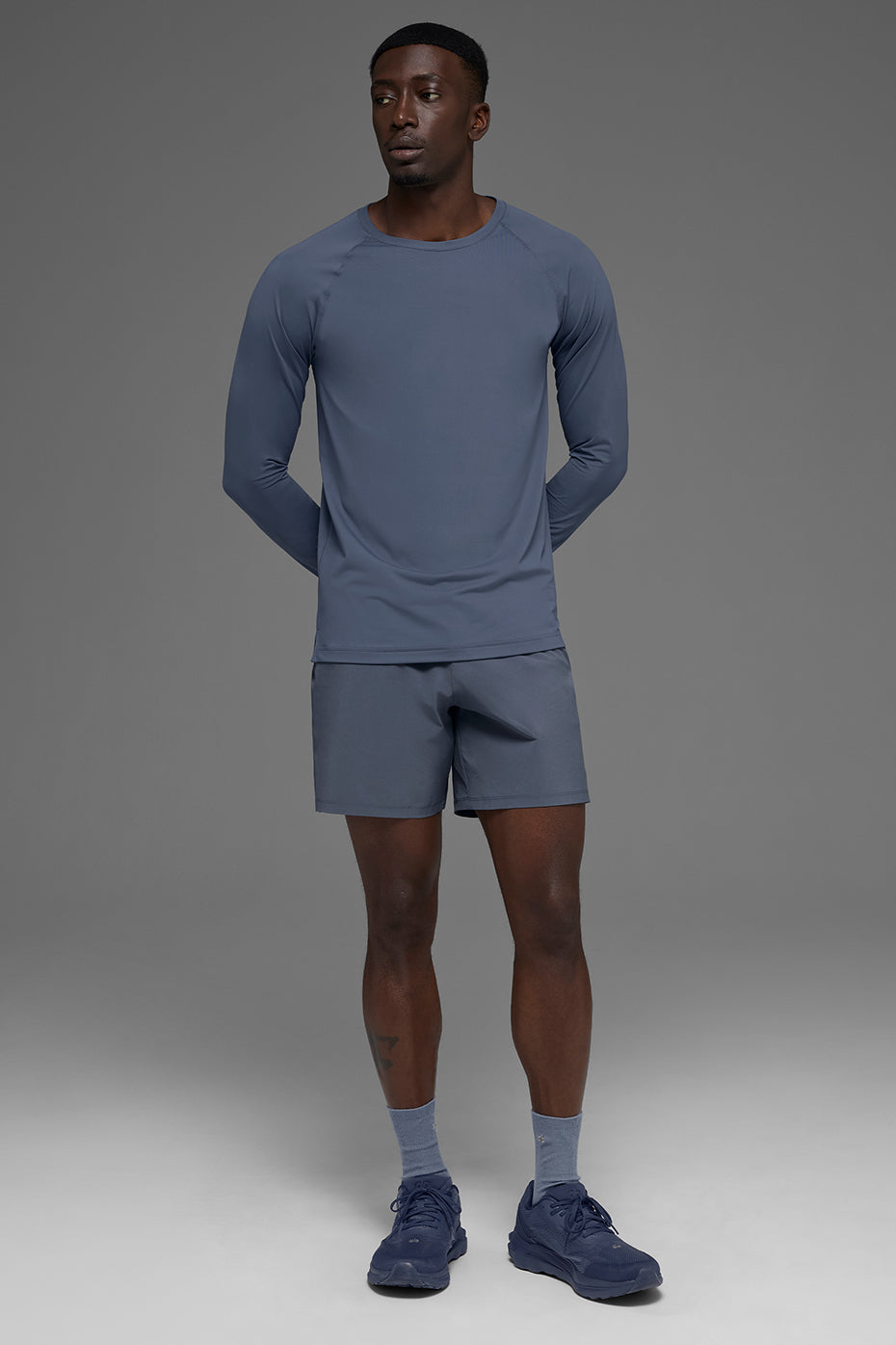 Alo Yoga Idol Crewneck Long Sleeve - Bluestone